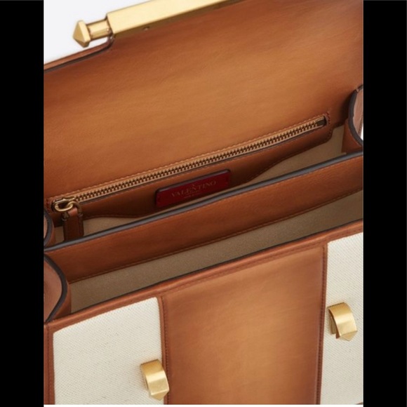 Medium Uptown Rockstud Brown Linen and
Burnished Calfskin Leather Tote - Picture 10 of 12